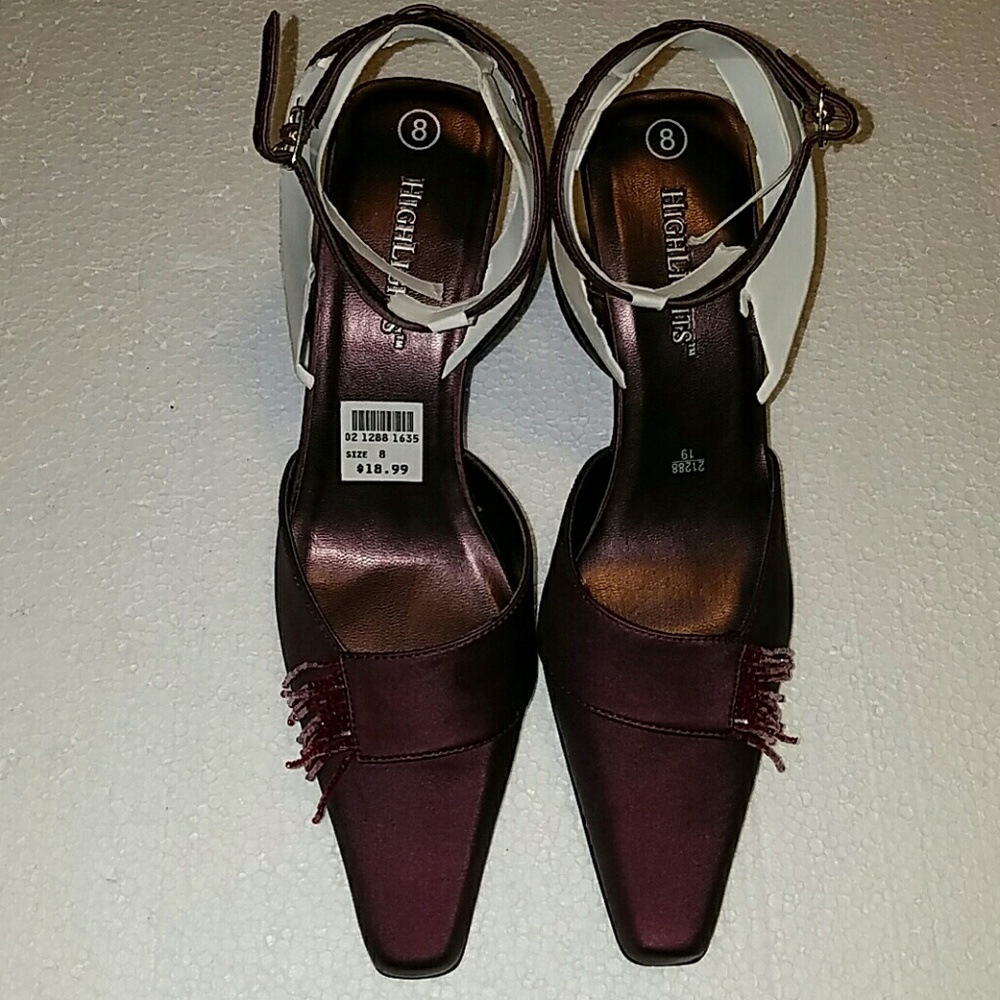 Maroon Heel